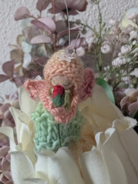 Charity-Engel Nr. 27 mit Rose