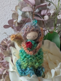 Charity-Engel Nr. 26 mit Rose