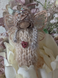 Charity-Engel Nr. 30 mit Elfenflügel